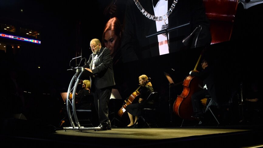 FDI President Dr Nikolai Sharkov also gave a speech at the opening ceremony. 