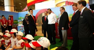 Oral Health Month in Singapore starts at FDI congress