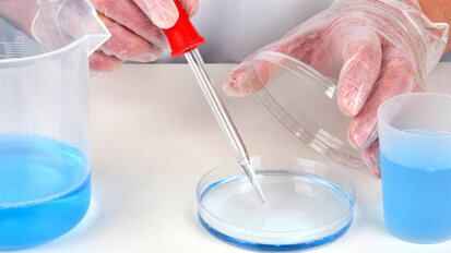 Schweizer Pharmaindustrie in der Forschung führend Schweizer Pharmaindustrie in der Forschung führend