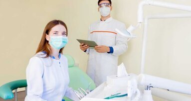 Entrevista: Prof. Richard Watt sobre COVID-19 e o potencial para reforma odontológica