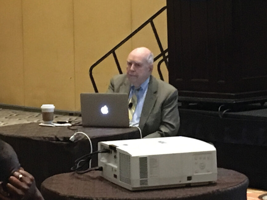 The Dawson Academy’s founder, Dr. Peter Dawson, during the ‘Dawson Seminar 1: Functional Occlusion from TMJ to Smile Design.’ Dawson made a guest appearance during the course, which was led by The Dawson Academy’s acting clinical director, Dr. John Cranham.