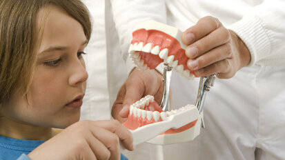 Santé bucco-dentaire : cinq idées reçues à combattre