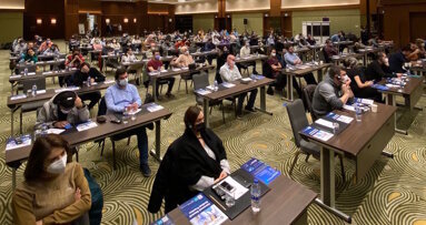 İngiltere’de Çalışmak İsteyen Hekimlerden Seminere Yoğun İlgi
