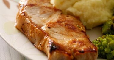 Polacy jedzą znacznie więcej mięsa niż zaleca WHO