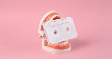 Pozadinska glazba poboljšava kliničku kompetenciju studenata dentalne medicine