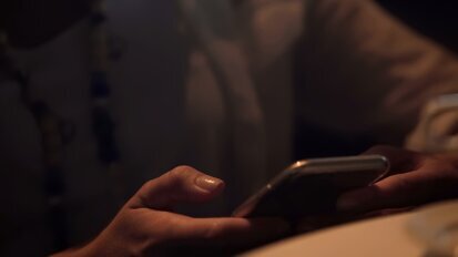 Oud-studente Tandheelkunde blijft docenten stalken