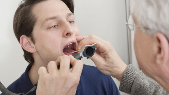 Mouth cancer patients wait longer to see doctor
