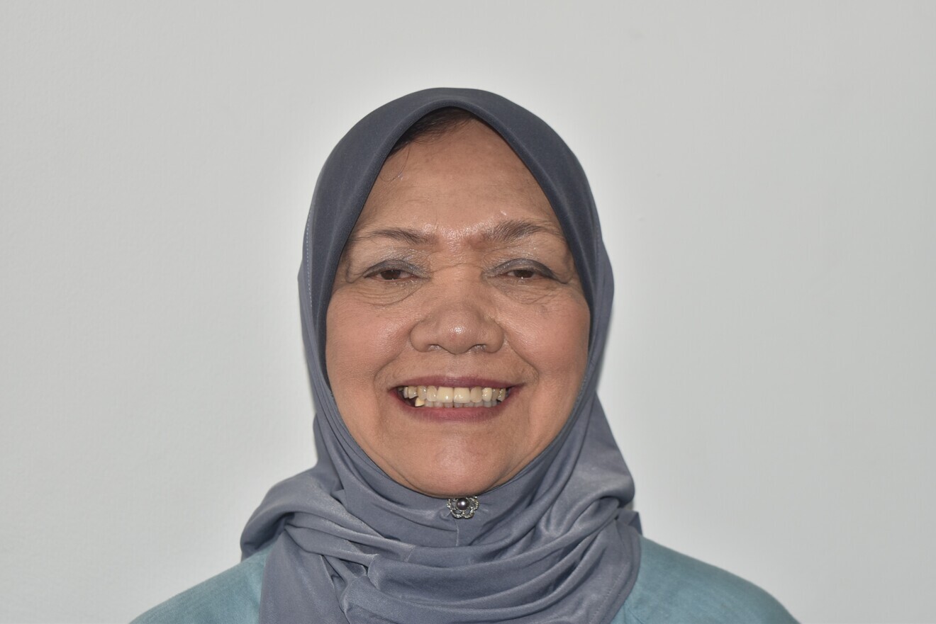 Fig. 7: 26 root left and  27 extracted.