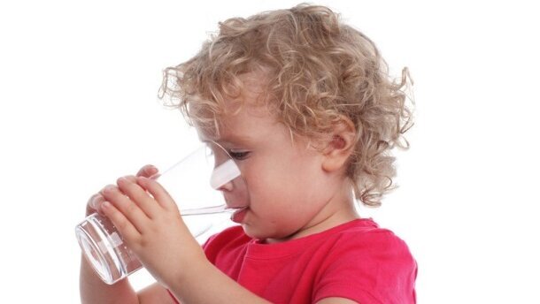Dzieci piją za mało wody