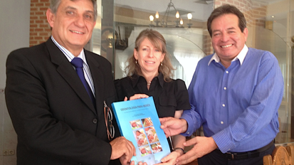 Entrevista con Mario Elías Podestá, experto en odontología para bebés