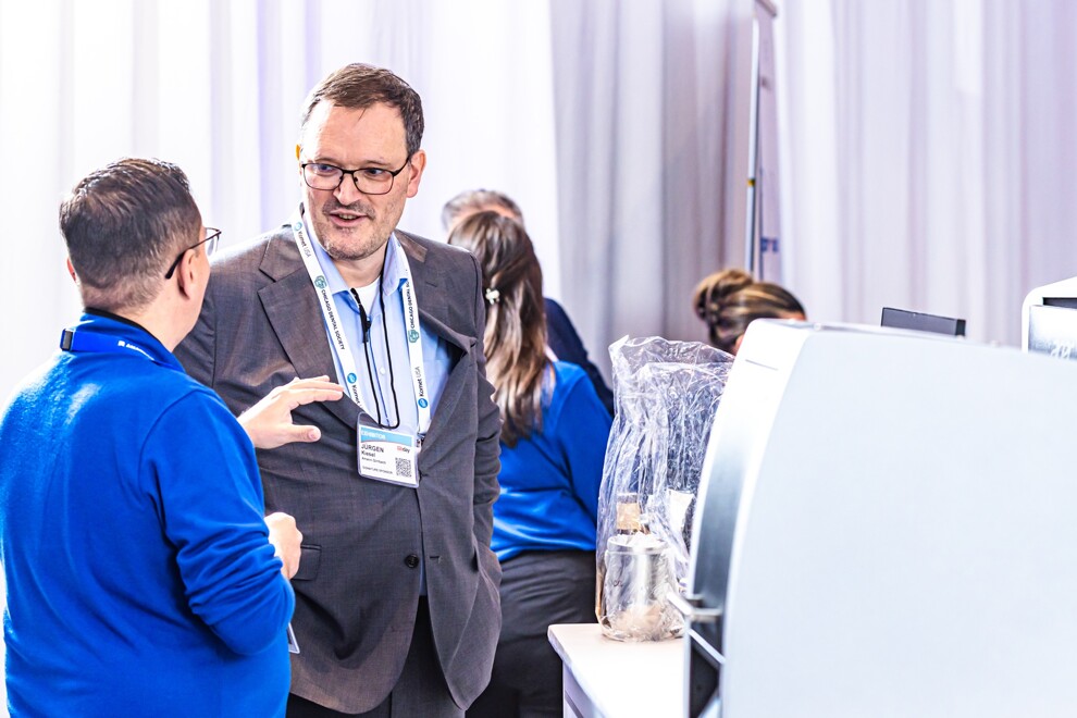 Jürgen Kiesel has served as CEO of Amann Girrbach since August 2023. Over the past two decades, he has held a range of leadership positions across the medical and dental industries.