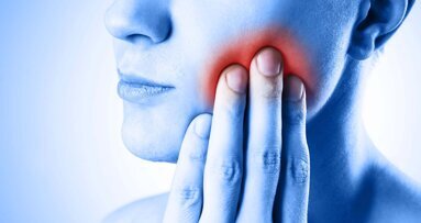 השפעת איבופרופן בהשוואה לתרופות קדם-תרופות אחרות על הסיכון והעוצמה של כאב פוסטנדודונטי