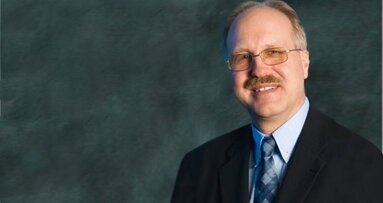 Andreas Meldau steigt bei Henry Schein ein