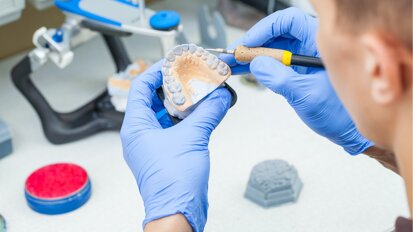 Il dibattito sul profilo sanitario dell’odontotecnico: intervista a Michele Di Maio e Mauro Marin