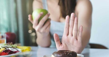 Podatek od cukru i oznaczanie żywności pomagają dokonywać zdrowszych wyborów