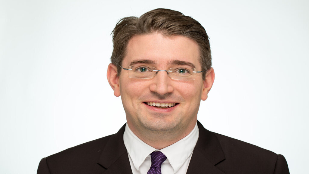 Gum Health Day sob o lema “Treat your gums”