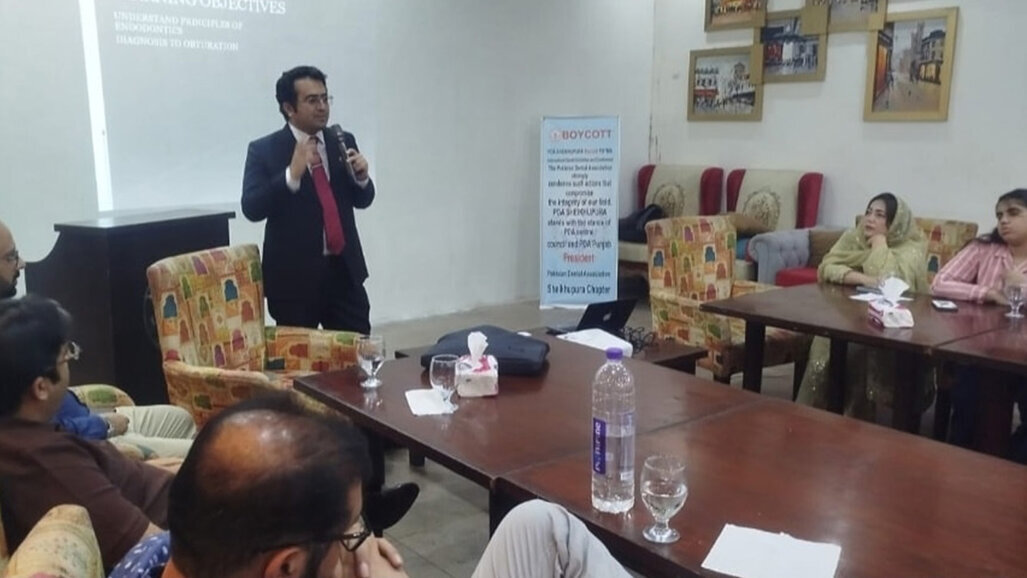 Insightful lecture on non-surgical endodontic retreatment inspires dental community in Sheikhupura, Punjab