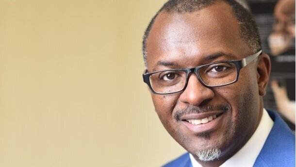 Οι καταναλωτές αναζητούν εμφυτεύματα χωρίς μεταλλικά στοιχεία