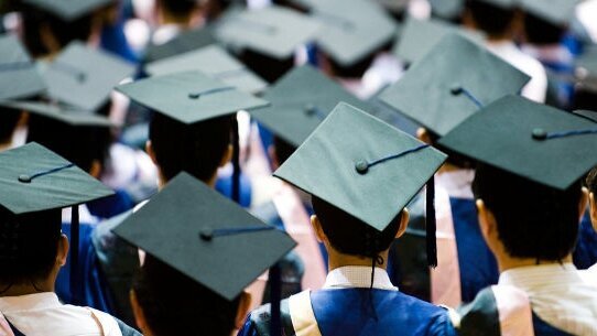 Studentii greci sunt interesati sa studieze medicina, stomatologie si farmacie in Romania