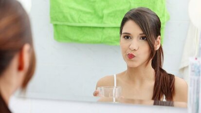 Study: Green tea and miswak mouthwash effective in inhibiting dental plaque