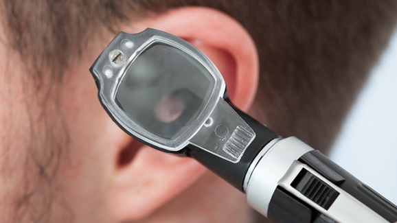 Nach Wurzelbehandlung „Klicken“ im Ohr