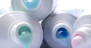 Zahnpasta: Sehr gute Kariesprophylaxe schon ab 0,54 Euro