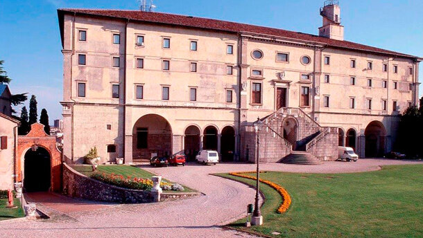 Appello al Ministro Beatrice Lorenzin di nove sigle odontoiatriche riunite in una Tavola Rotonda a Udine