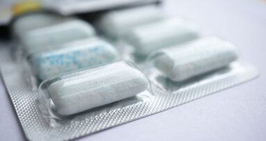 Could chewing gum prevent implant failure in the future?