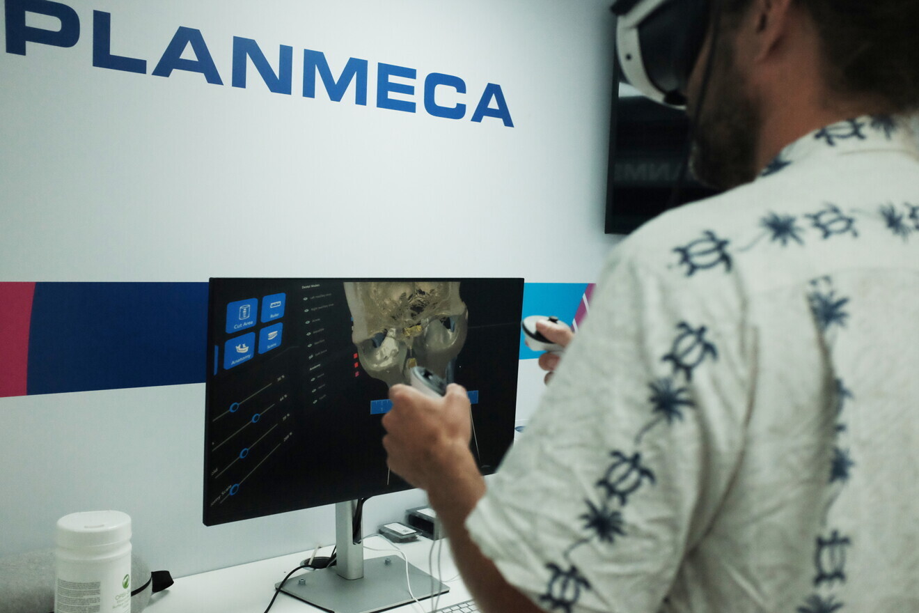 Dental teams were invited to discover and test the Romexis Insights IoT software solution, which aims to maximise clinic efficiency. (Image: DTI) 