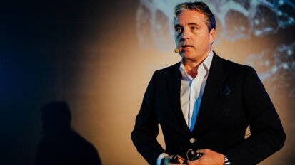 Crno-b(ij)eli sv(ij)et stomatologije