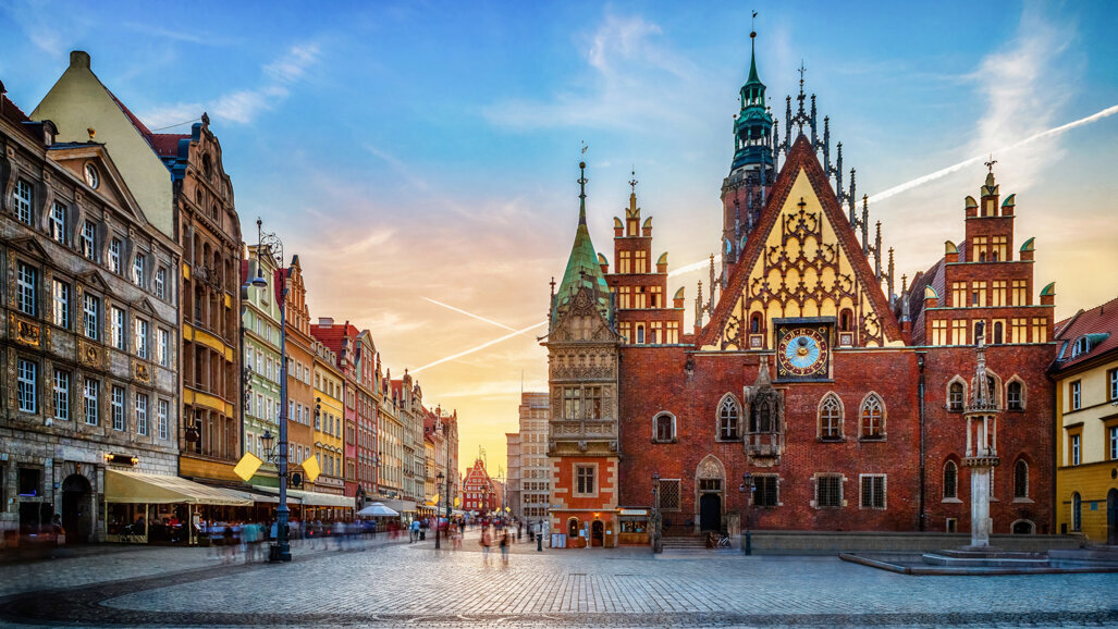 Align Technology showcasing its latest innovations at the ESCD annual meeting in Wrocław