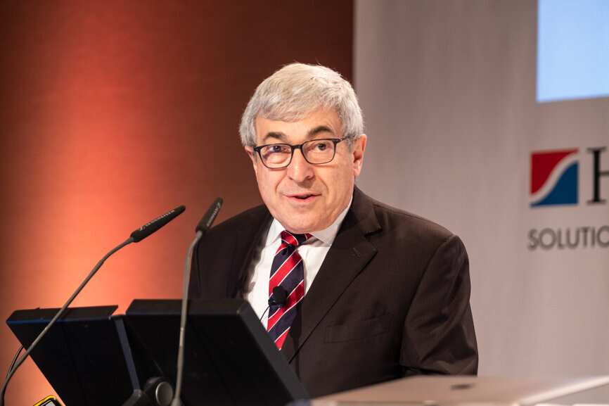 Stanley M. Bergman, Chairman of the Board and CEO of Henry Schein, speaking at the Henry Schein press conference. (Photograph: Robert Strehler, DTI)