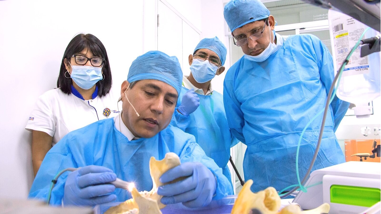 Todo lo que necesita saber sobre Piezocirugía