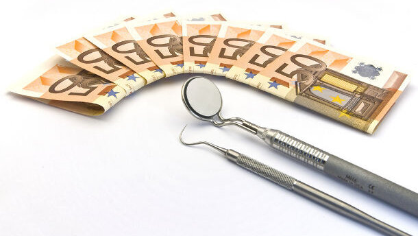 Höhere Honorare für Zahnärzte geplant