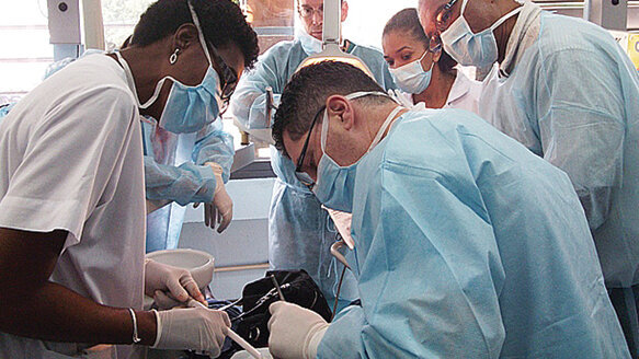 AAIP, Jamaican Ministry of Health offer implant education course in Montego Bay