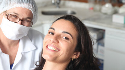 Patientenbarometer: Zahnärzte nehmen sich Zeit für Patienten