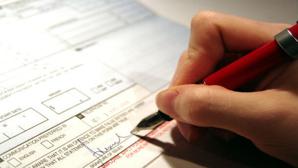 Si è allontanato lo spauracchio dell’assicurazione obbligatoria per medici ed odontoiatri fissata al 15 agosto