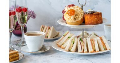 Column Casper Bots: Flossen after tea