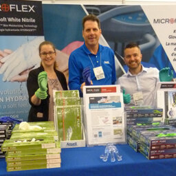 Scenes from 2019 Journées Dentaires Internationales du Québec