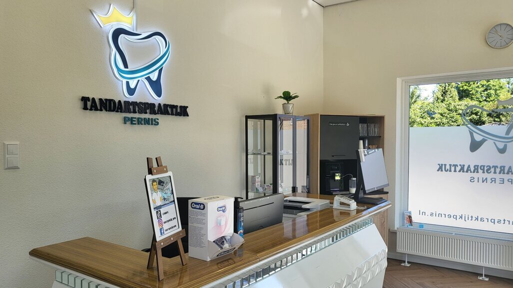 TikTok-tandarts Jamshed Tairie: “Met mijn filmpjes veroorzaak ik graag een glimlach bij kind en ouder”