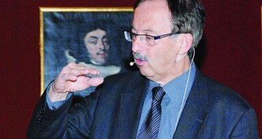 Hatte der Allosaurus fragilis Zahnerosionen?