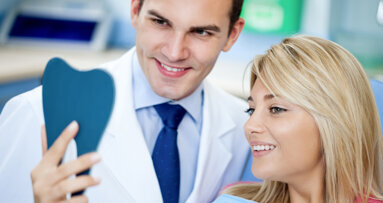 Pachetul de baza va include preventia stomatologica pentru copii si proteze pentru varstnici