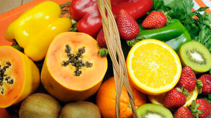 Il consumo di vitamina C nella dieta potrebbe ridurre il rischio di cancro orale e al cervello