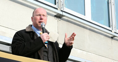 Richtfest für neues Produktionszentrum