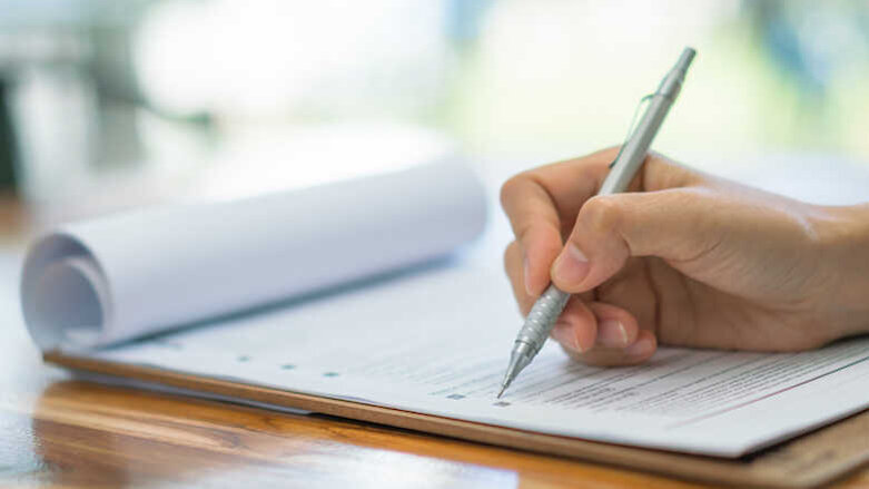 Intenções pós-Brexit de profissionais de odontologia que se qualificaram na Área Econômica Europeia