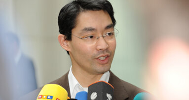 Rösler lehnt Öffnungsklausel ab