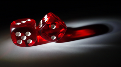 Erhöhen LKG-Spalten das Risiko für dentale Anomalien?