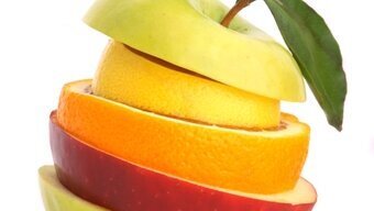 Fructele şi legumele pot distruge dantura copiilor