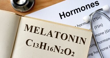 The role of melatonin in periodontal and periimplant bone homeostasis and regeneration