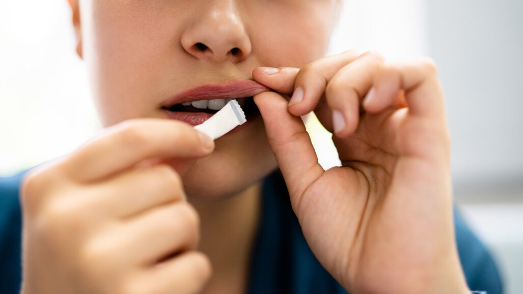 Neue Erkenntnisse zu Schleimhautschäden durch weißen Snus